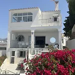 Ap393 - Almendros Nerja